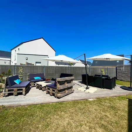 Beautiful New House Near And Train Station *